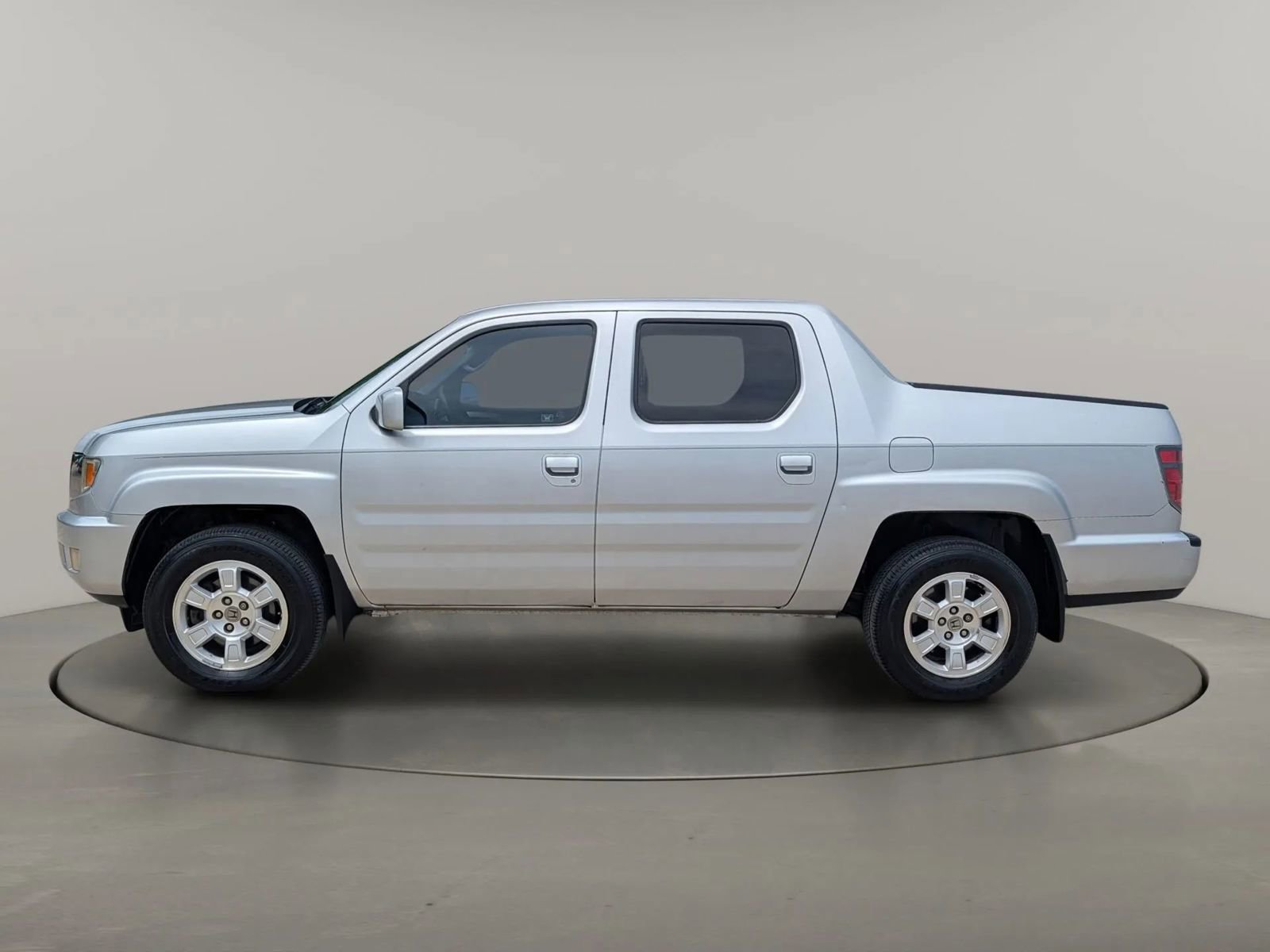 Used 2012 Honda Ridgeline RTS image 2