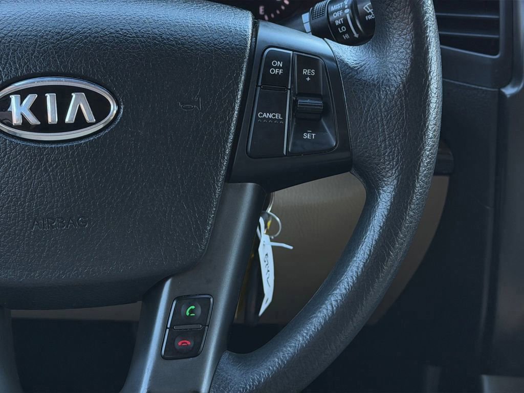 Used 2012 Kia Sorento LX w/ Convenience Pkg image 16