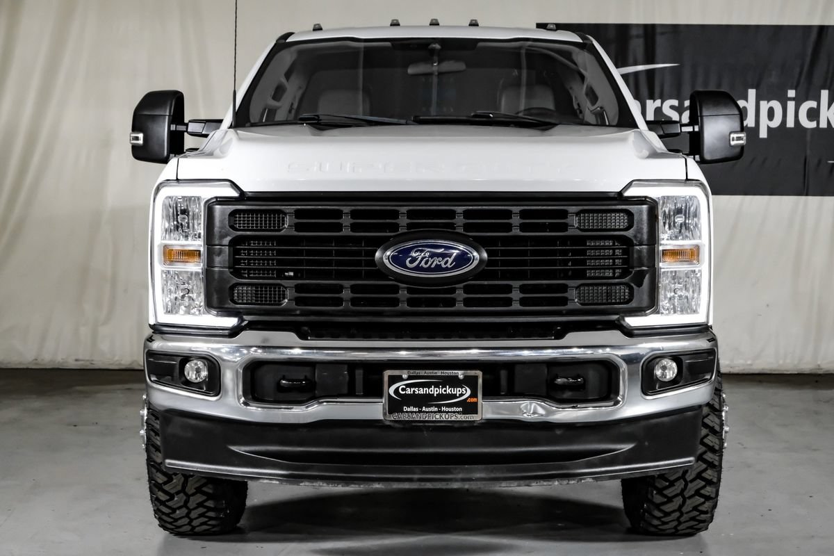 Used 2024 Ford F350 XL w/ XL Chrome Package AWD/4WD image 3