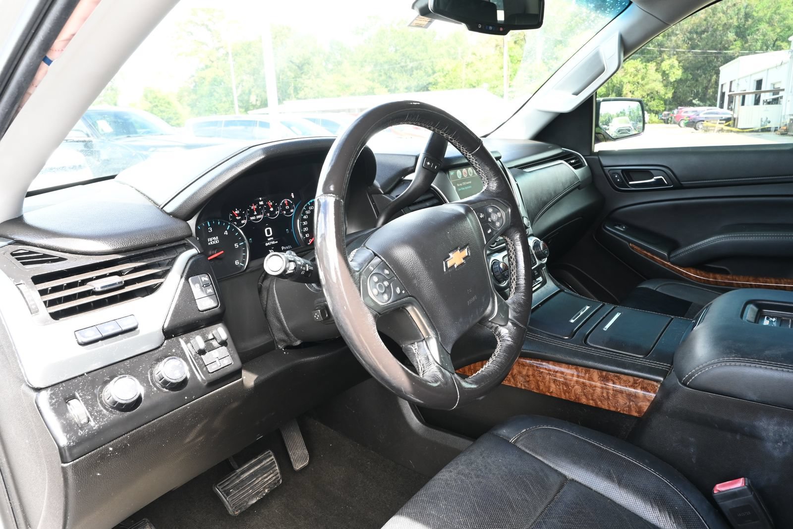 Used 2018 Chevrolet Tahoe Premier AWD/4WD image 11