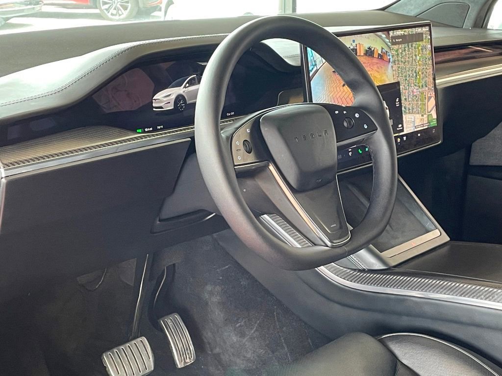 Used 2022 Tesla Model X Plaid image 13