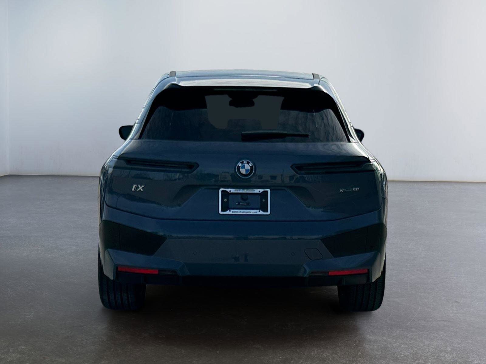 Used 2025 BMW iX xDrive50 AWD/4WD image 4