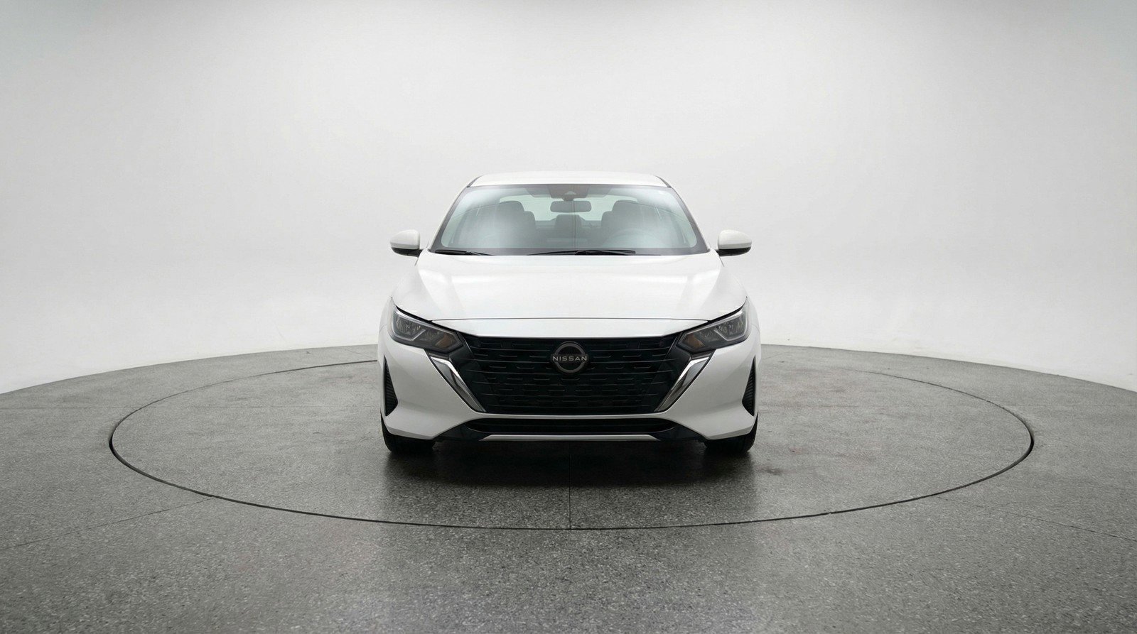 Used 2025 Nissan Sentra SV image 2