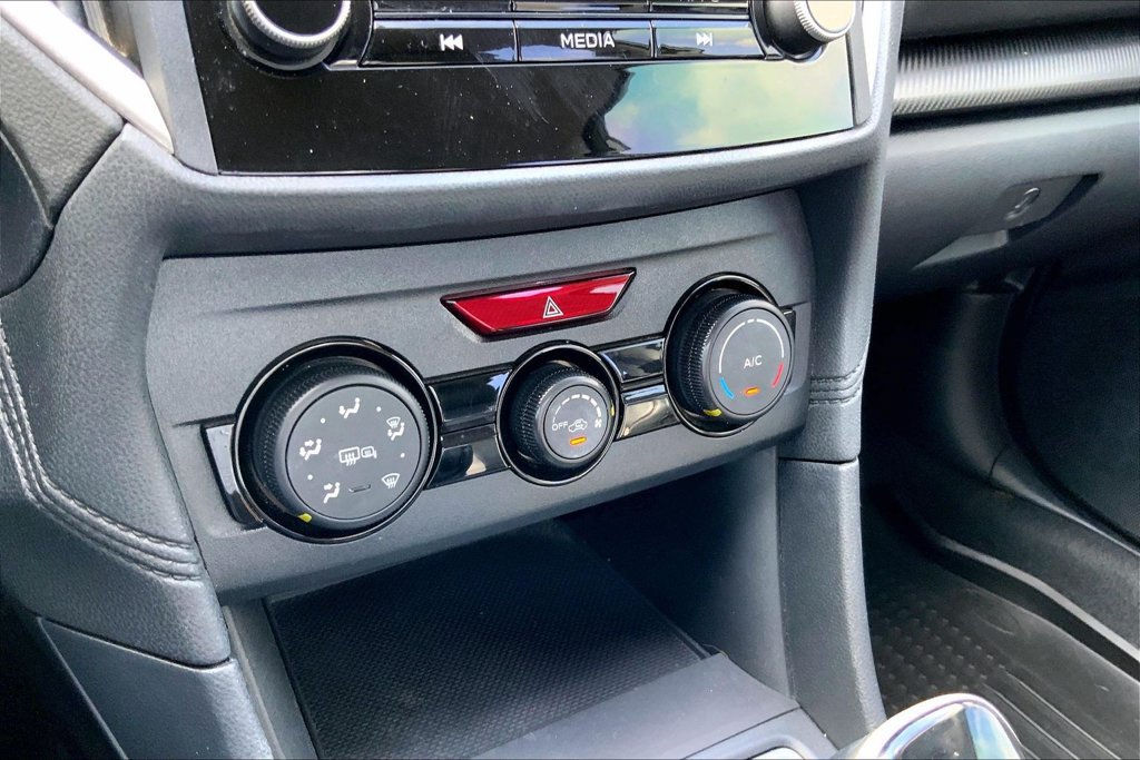 Used 2019 Subaru Crosstrek 2.0i Premium w/ Eyesight System AWD/4WD image 14