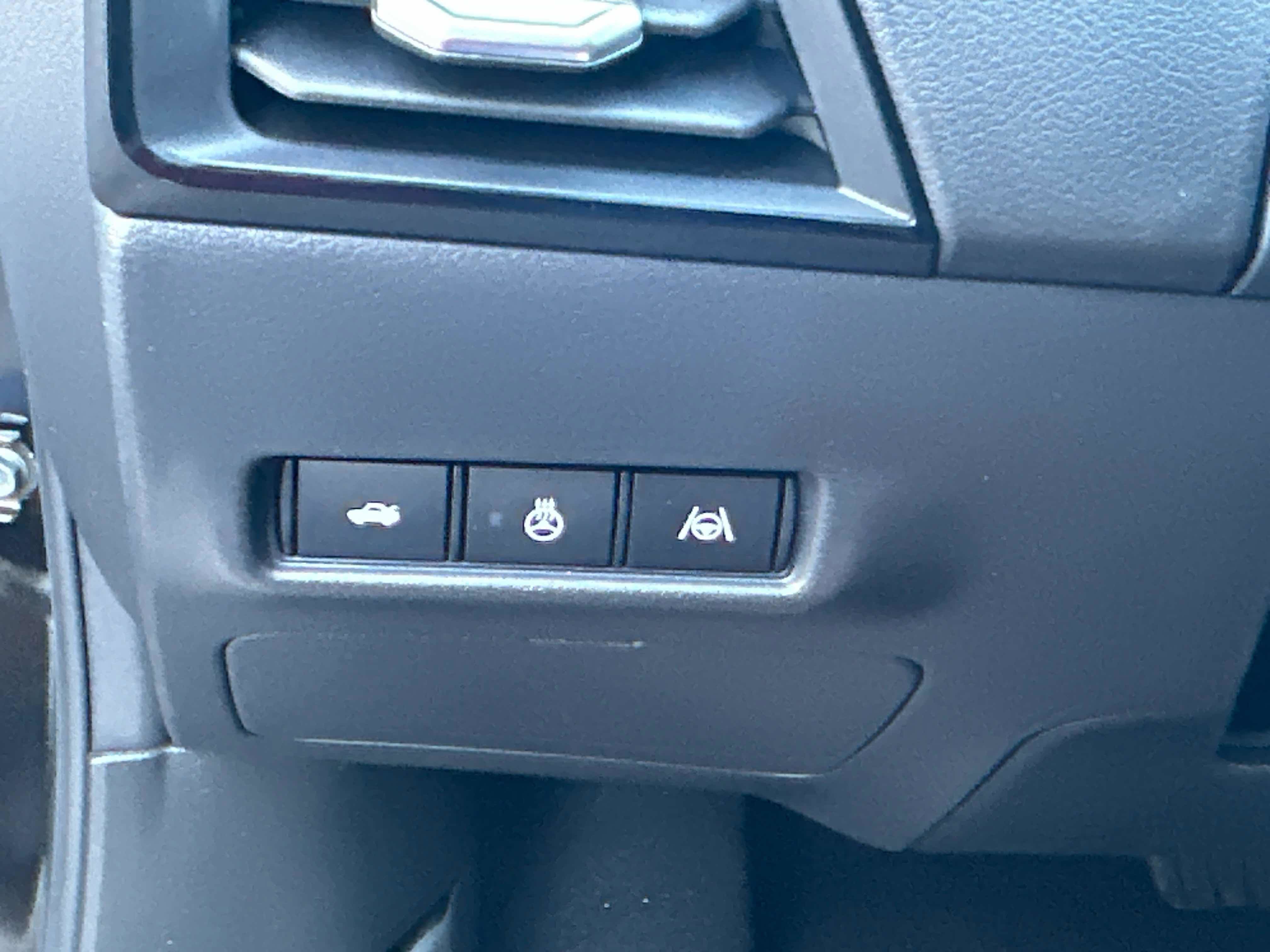 New 2026 Nissan Sentra SR w/ SR Premium Package FWD image 21