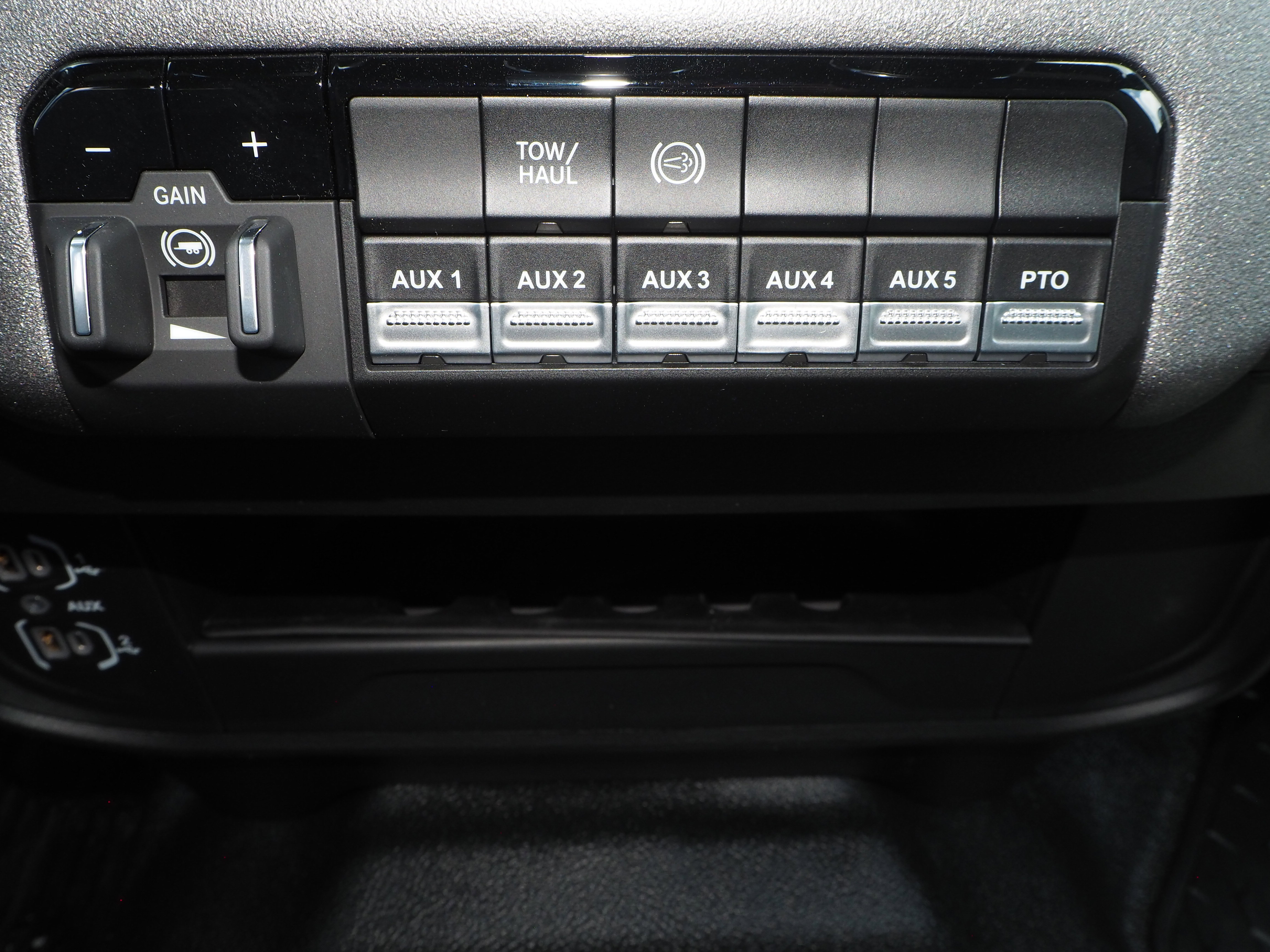 New 2025 RAM 5500 Tradesman image 22