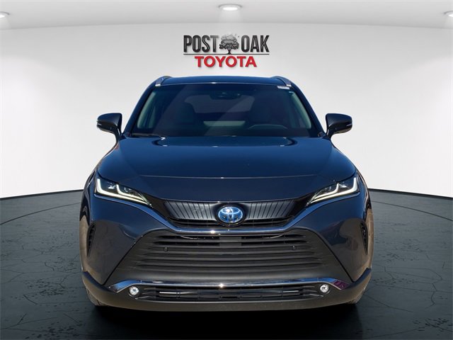 Used 2024 Toyota Venza XLE image 2