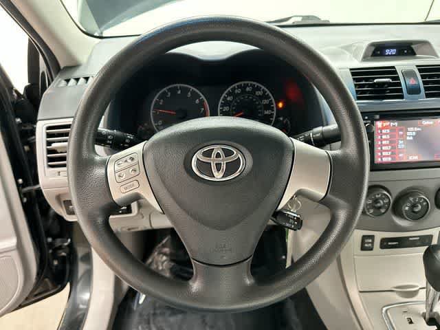 Used 2013 Toyota Corolla LE w/ Premium Pkg FWD image 8