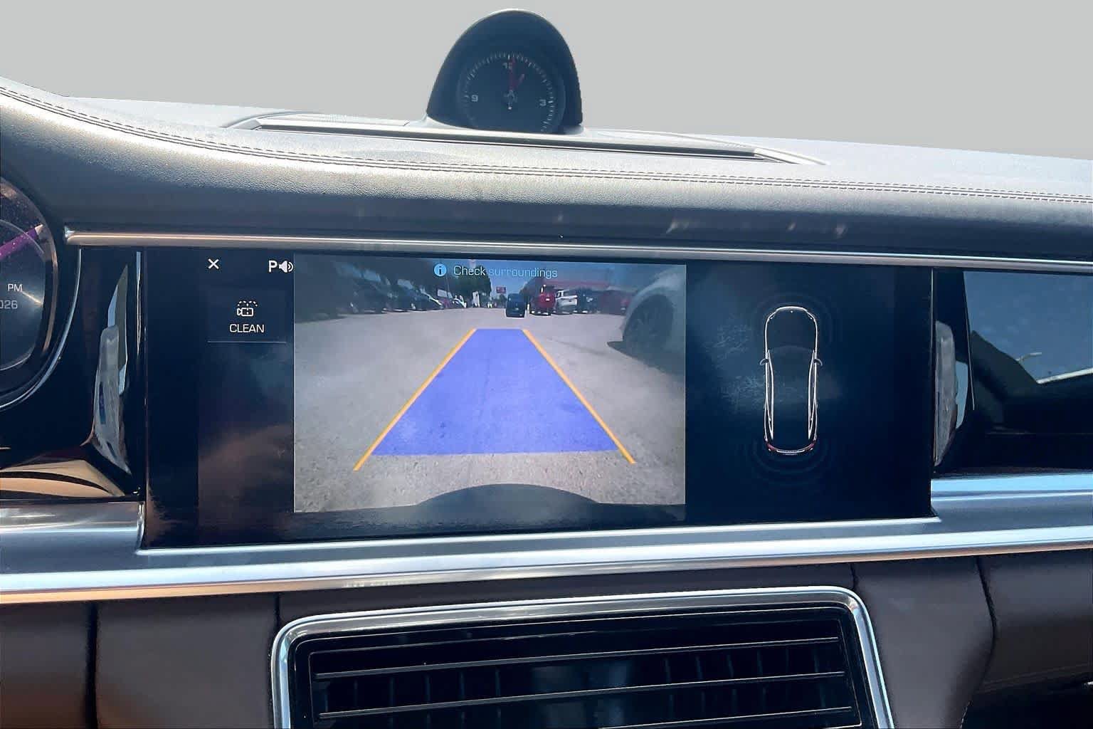 Used 2018 Porsche Panamera 4 AWD/4WD image 27