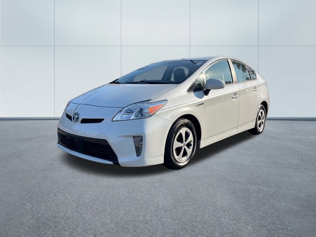 Used 2014 Toyota Prius Two image 2
