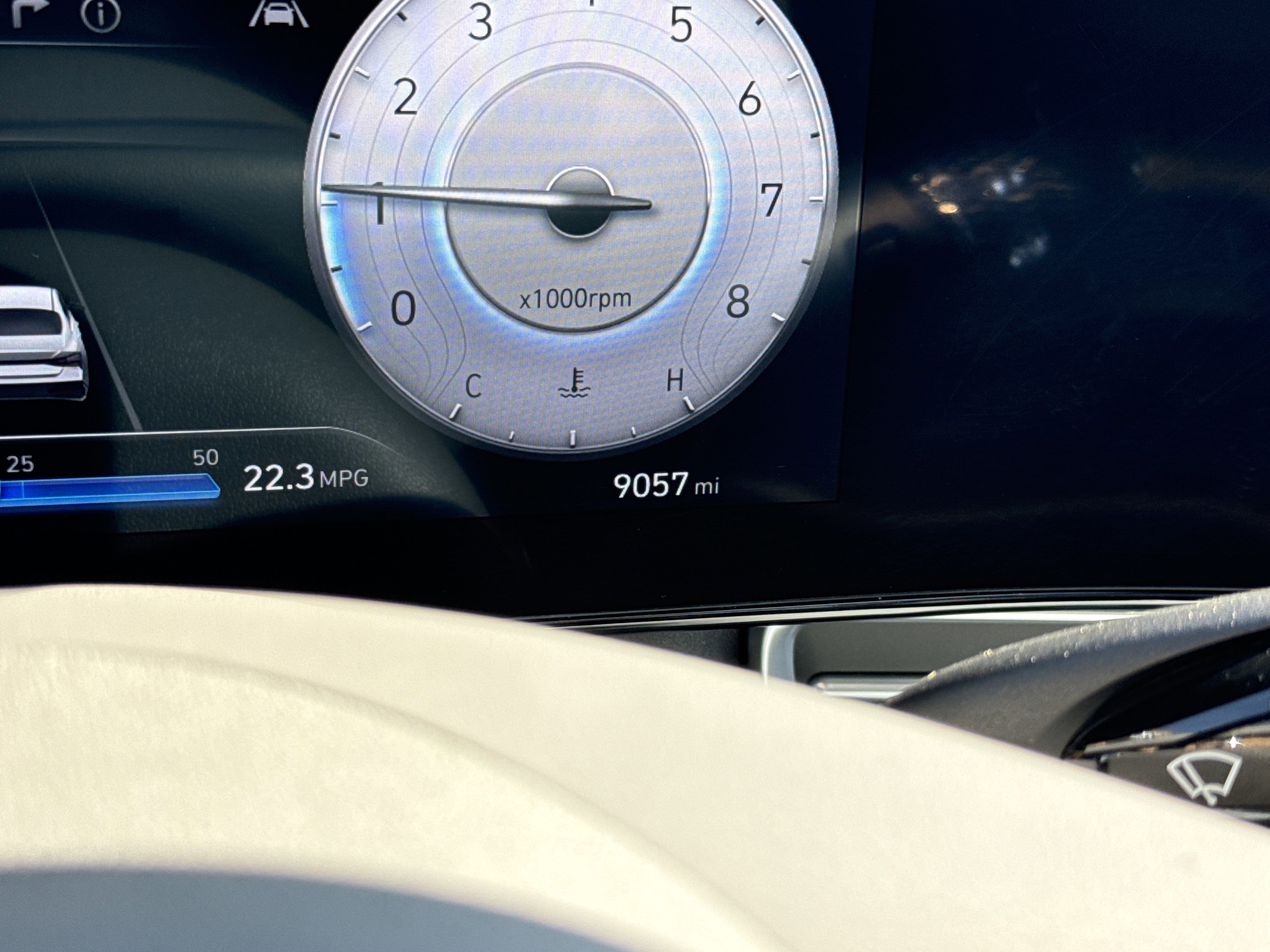 Certified 2024 Hyundai Elantra SEL image 31