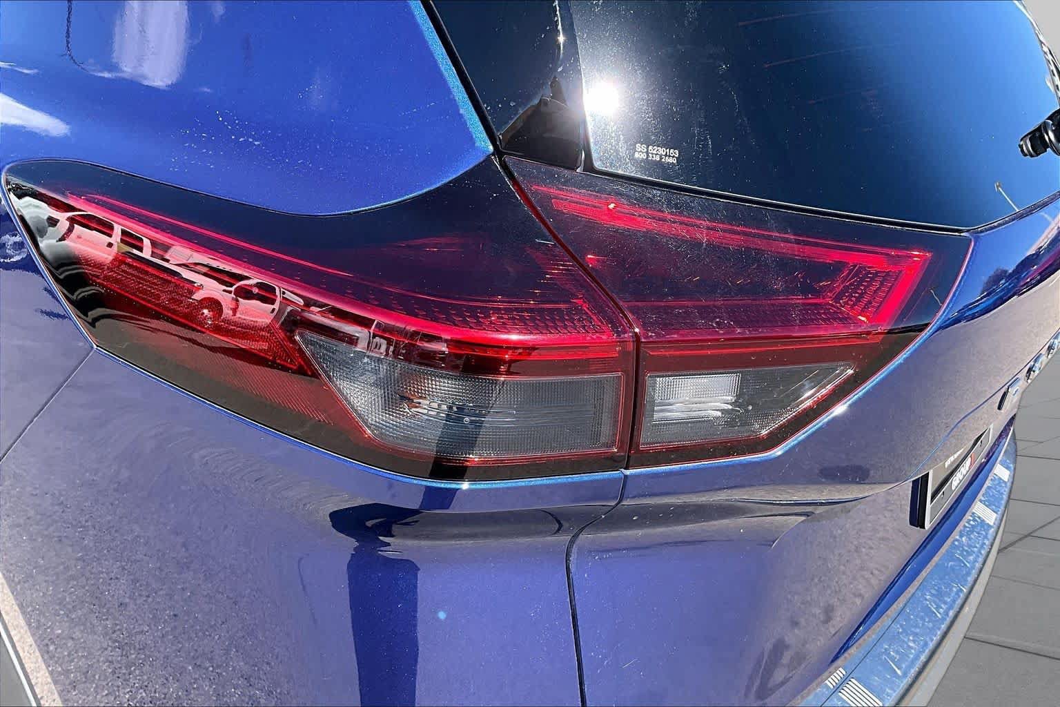 Used 2021 Nissan Rogue SV FWD image 28