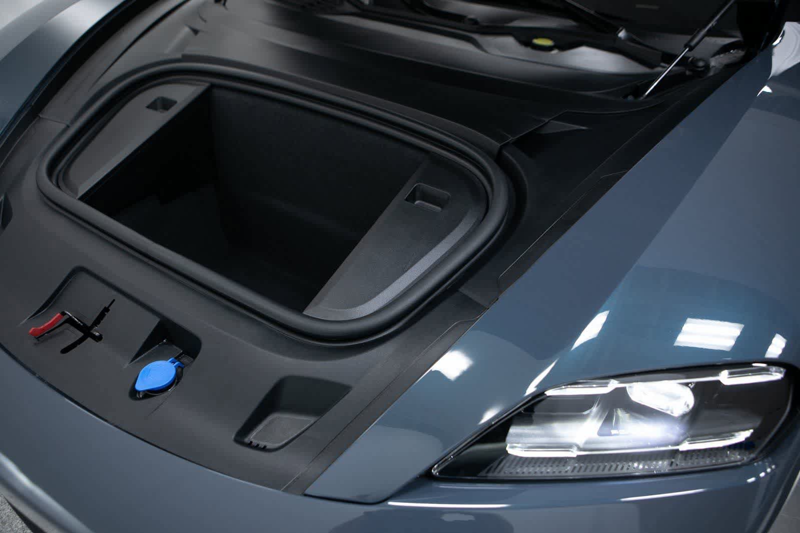 New 2026 Porsche Taycan 4S image 32
