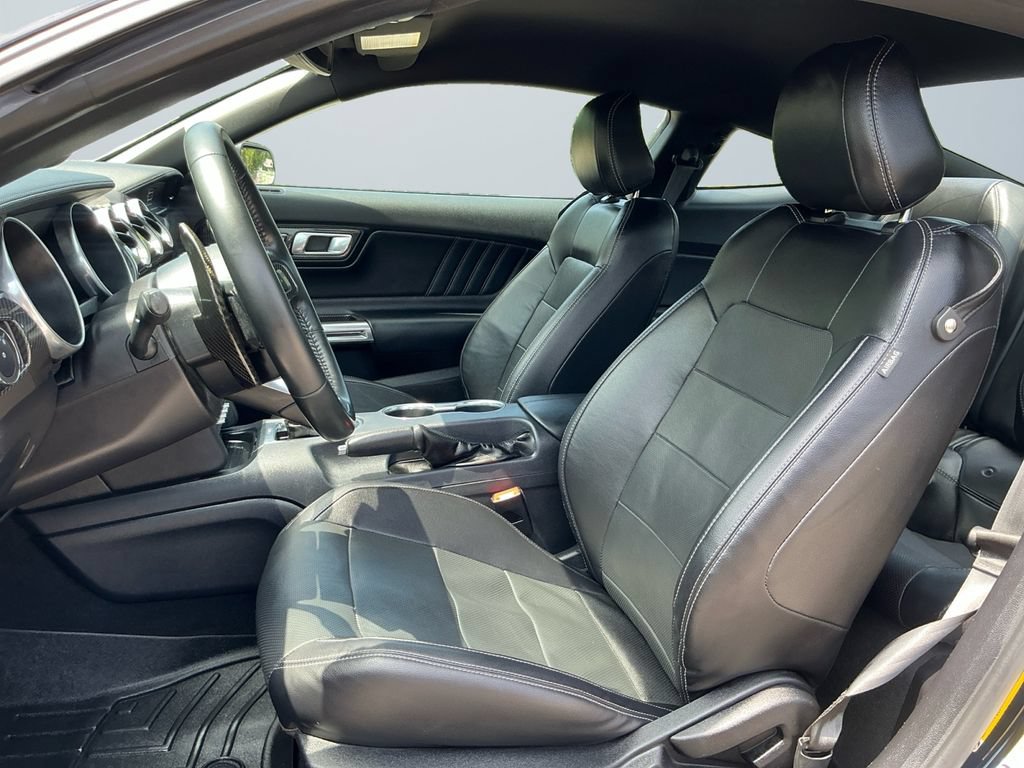 Used 2020 Ford Mustang GT Premium w/ Black Accent Package RWD image 10