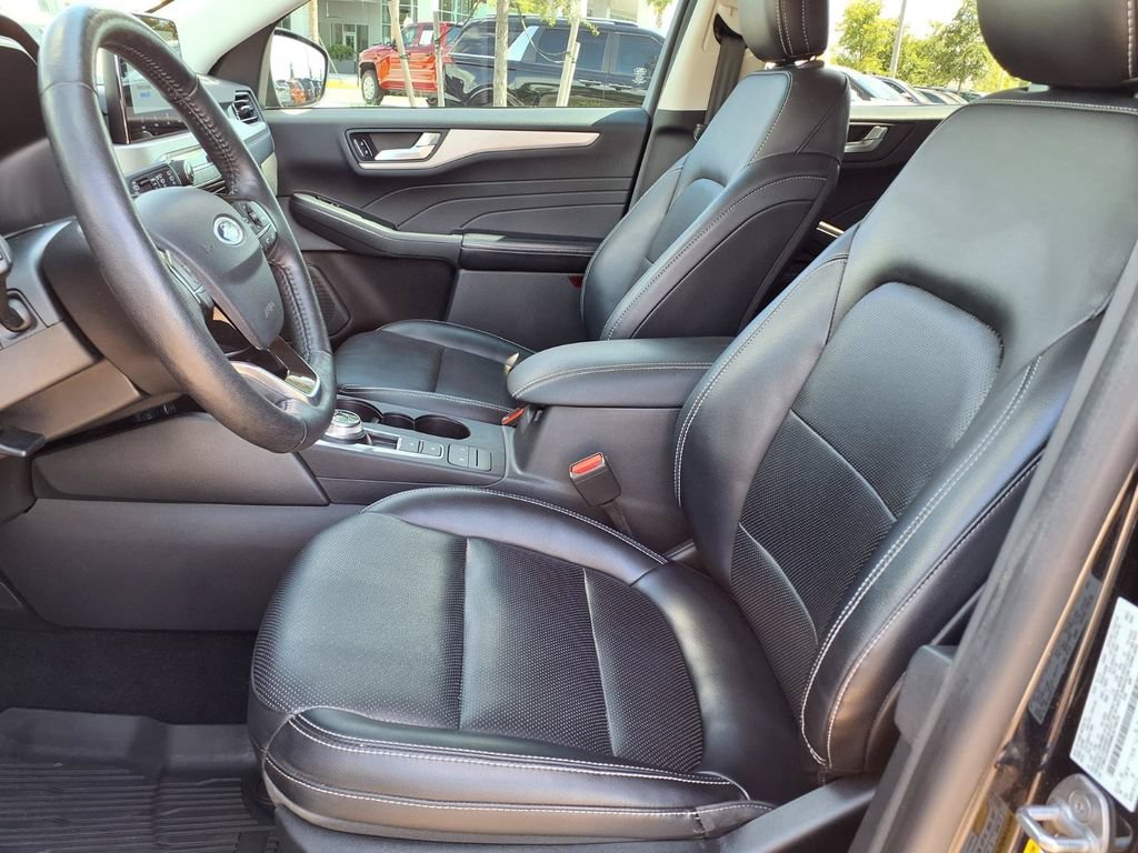 Used 2021 Ford Escape SEL FWD image 25