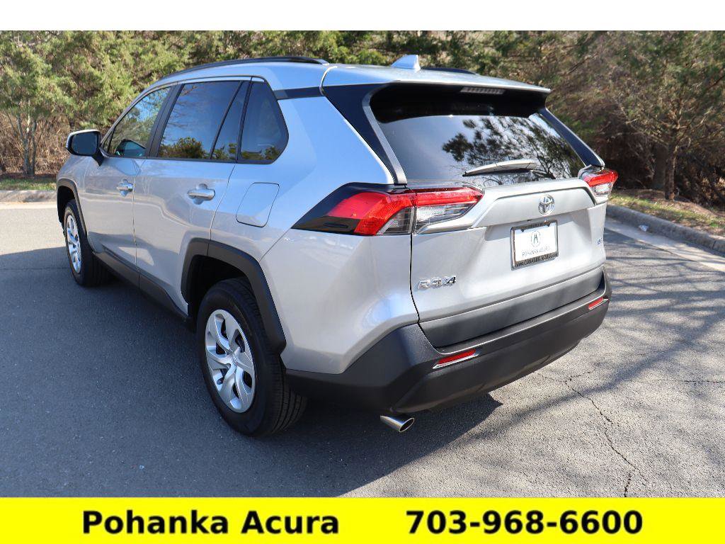 Used 2021 Toyota RAV4 LE image 5