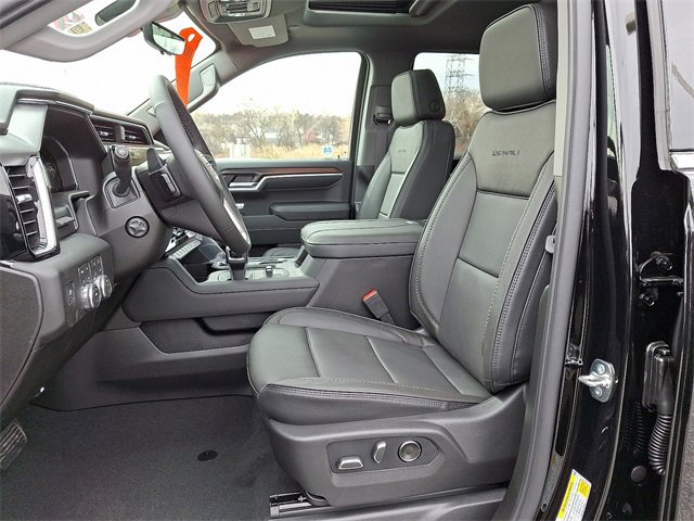 New 2026 GMC Sierra 1500 Denali w/ Denali Reserve Package image 9