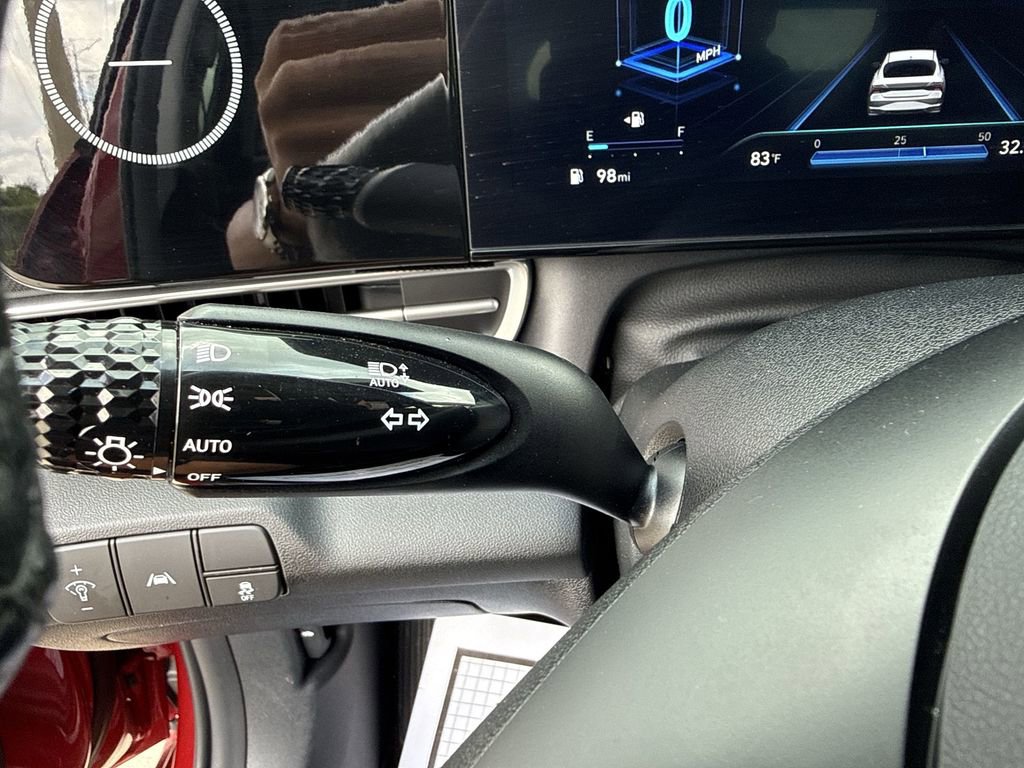 Used 2023 Hyundai Elantra Limited FWD image 28