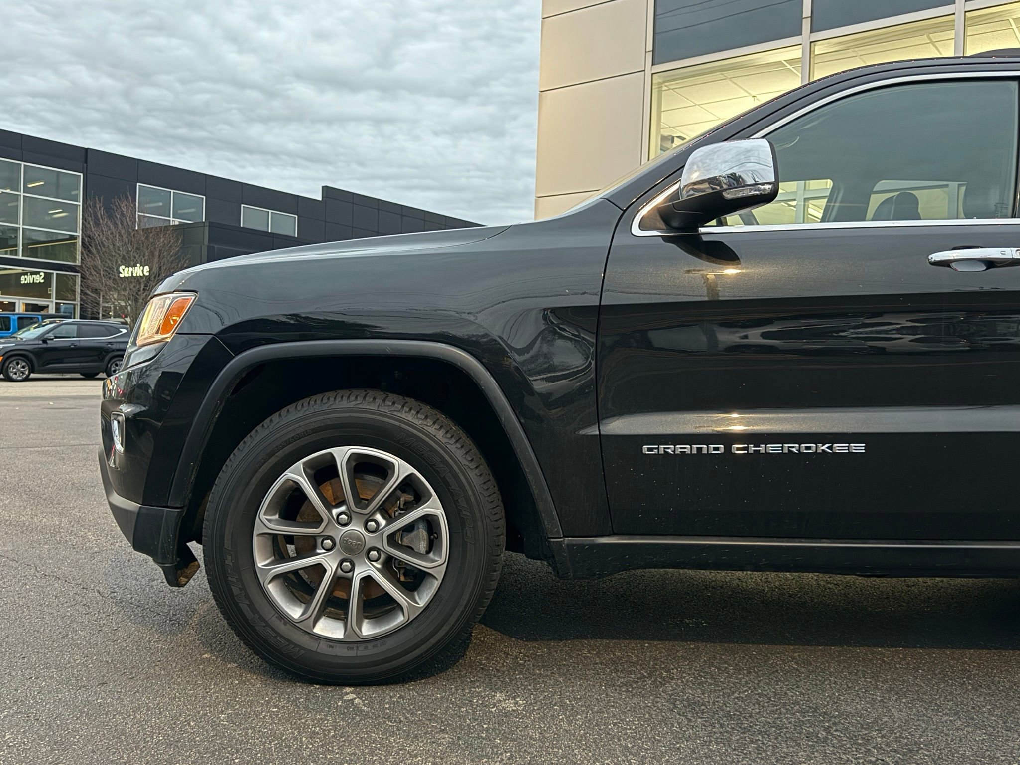 Used 2015 Jeep Grand Cherokee Limited image 10