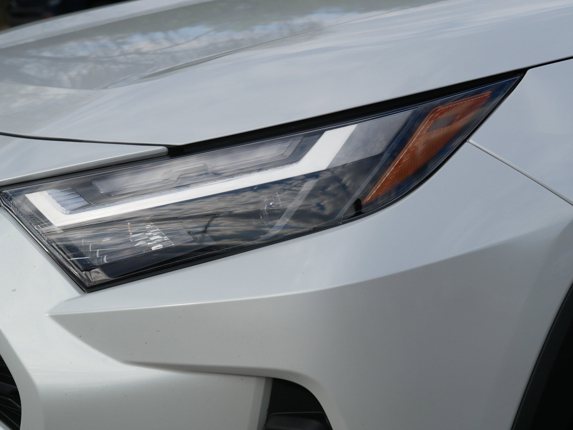 Used 2023 Toyota RAV4 XLE Premium AWD/4WD image 16