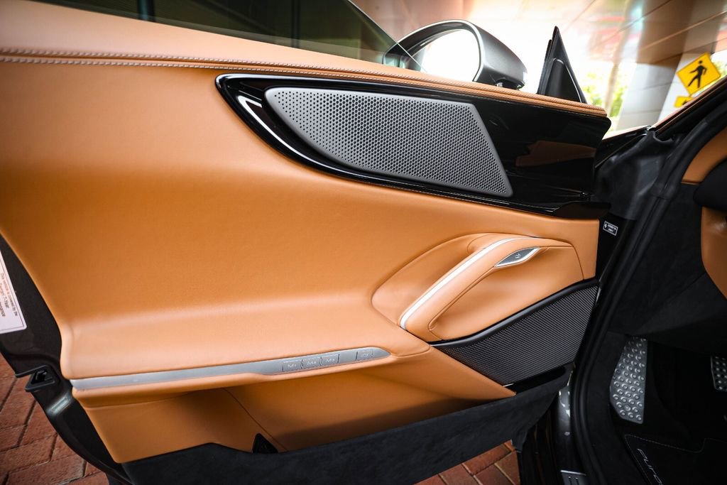 Used 2026 Ferrari Purosangue image 40