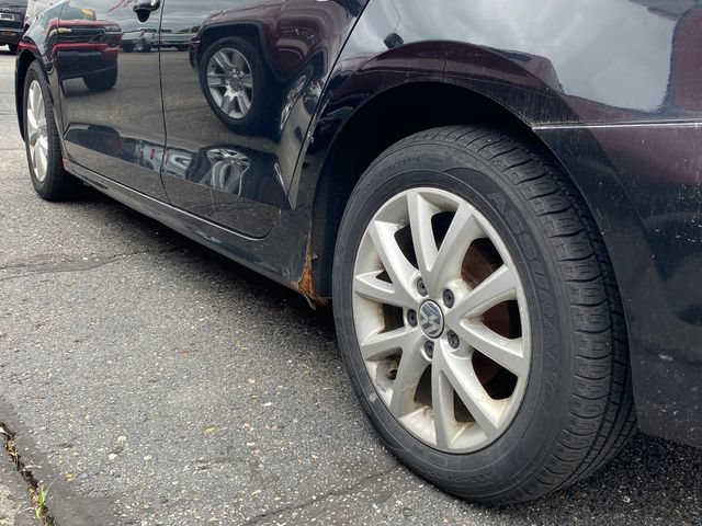 Used 2011 Volkswagen Jetta SE FWD image 15