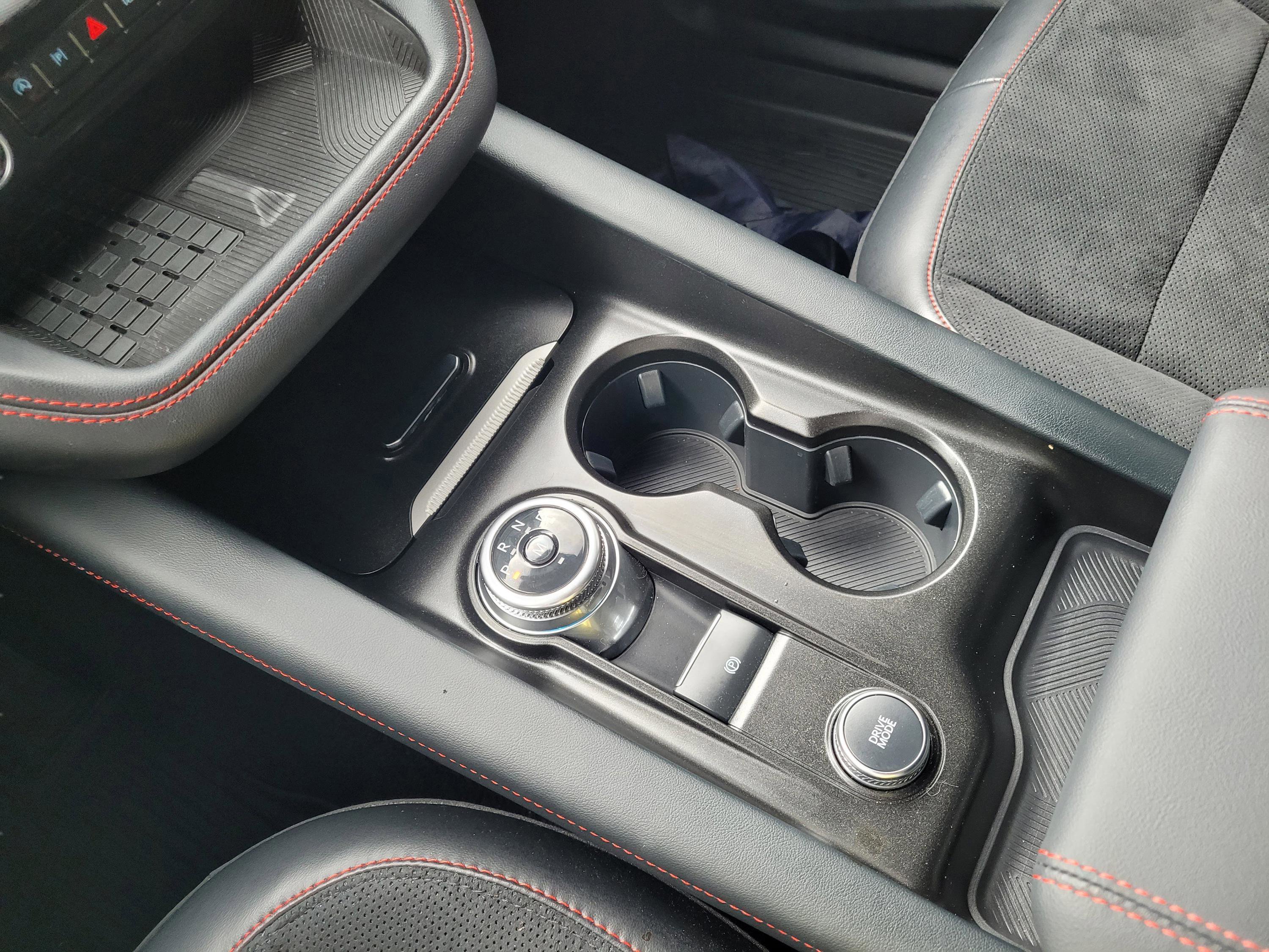 Used 2025 Ford Explorer ST image 23