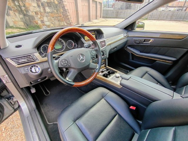 Used 2010 Mercedes-Benz E 350 Sedan image 32
