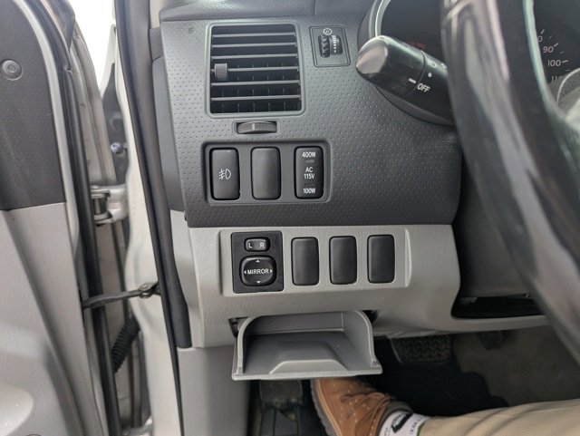 Used 2005 Toyota Tacoma 4x4 Access Cab image 10