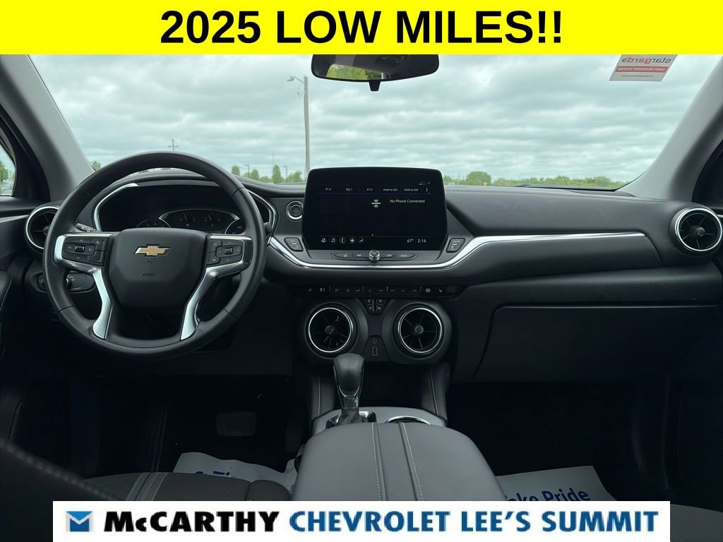 Used 2025 Chevrolet Blazer LT FWD image 43