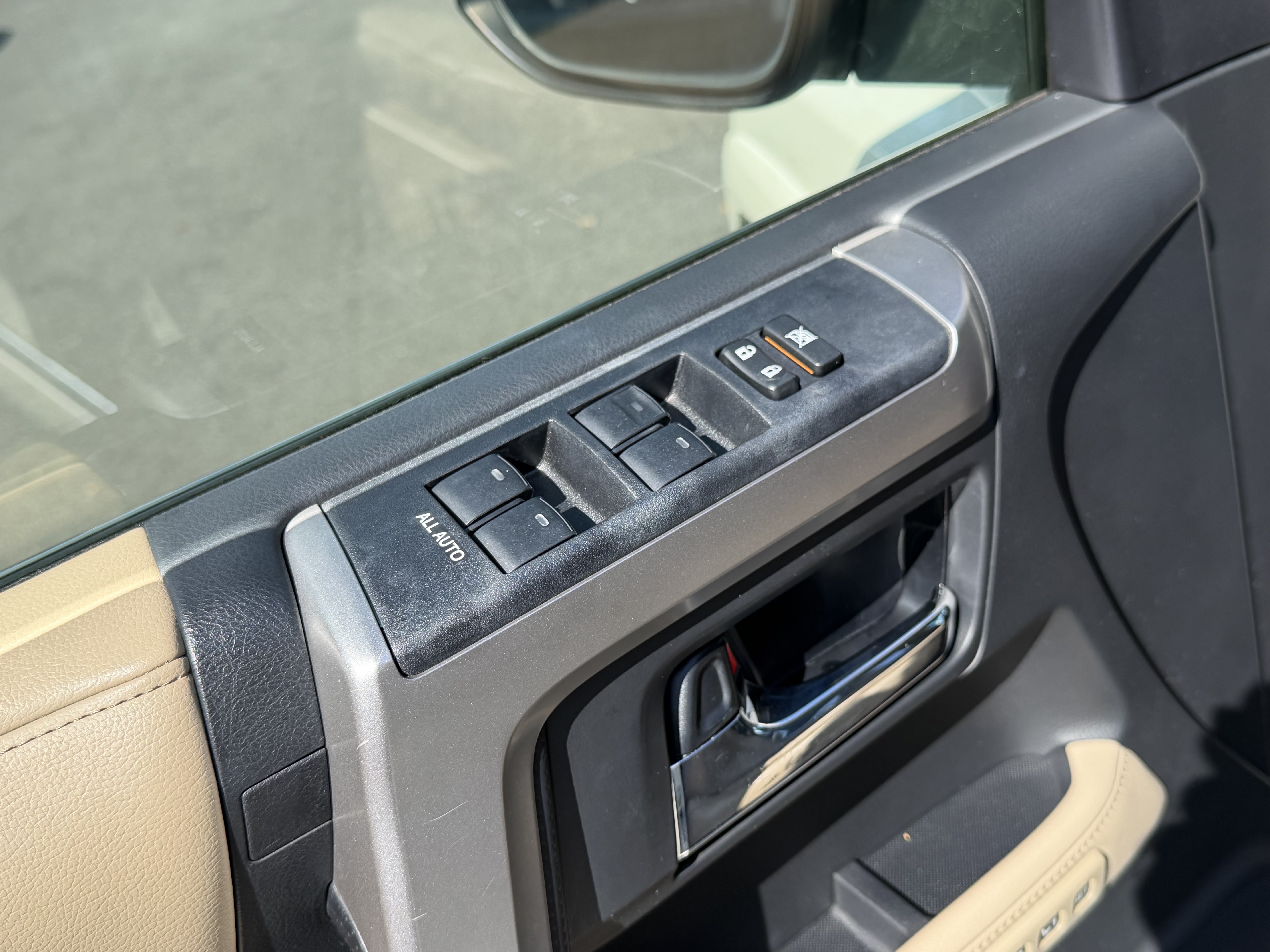 Used 2016 Toyota 4Runner Limited AWD/4WD image 15