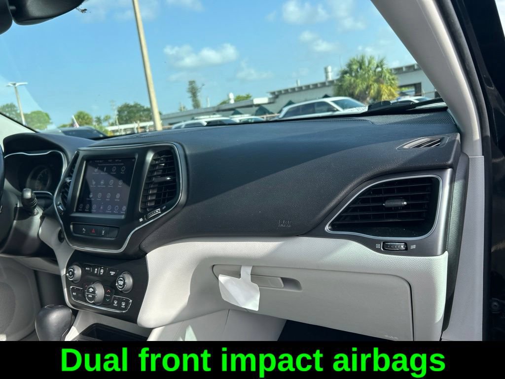 Certified 2021 Jeep Cherokee Latitude Lux w/ Sun & Sound Group FWD image 26