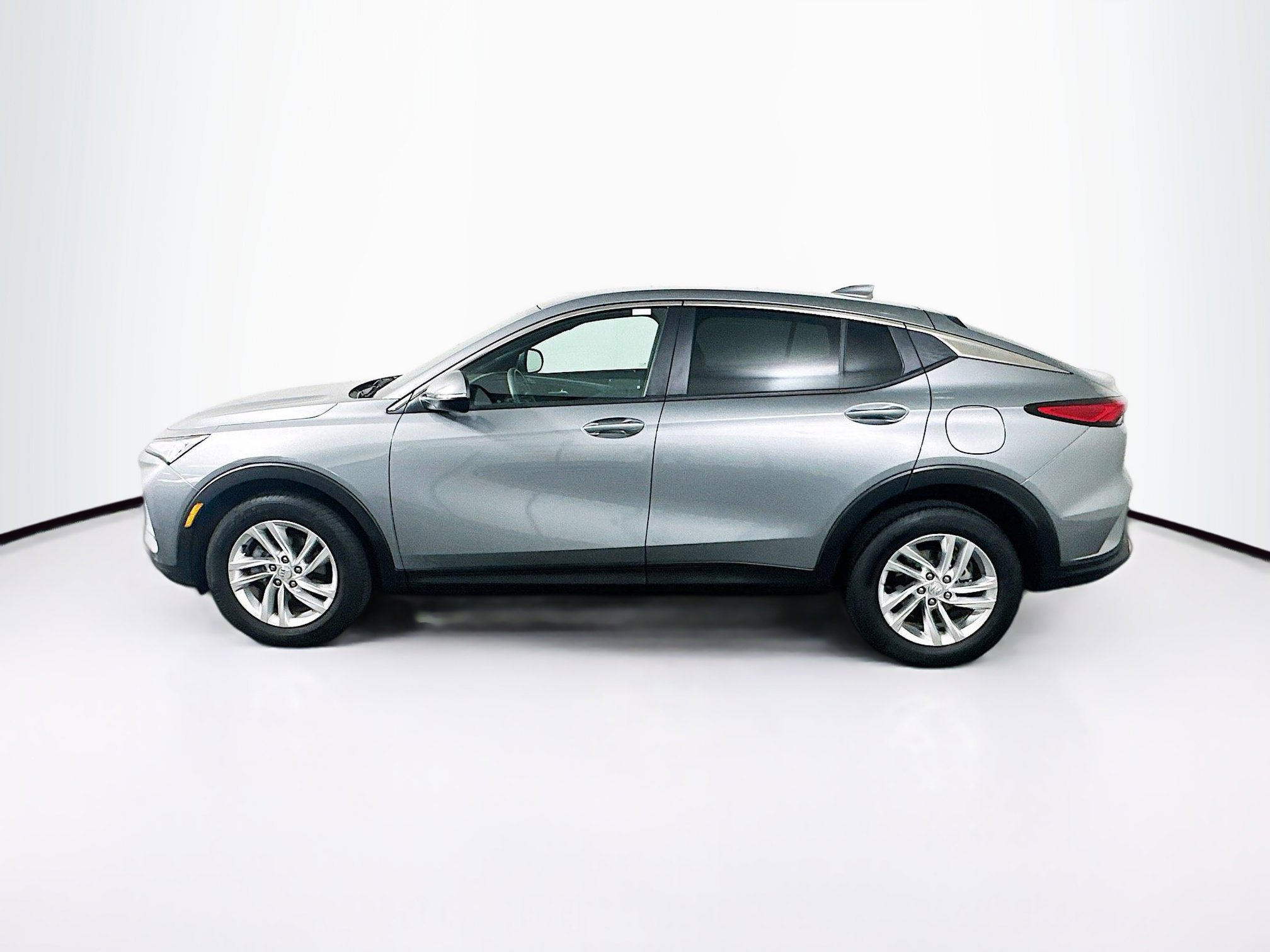 Used 2025 Buick Envista Preferred FWD image 4