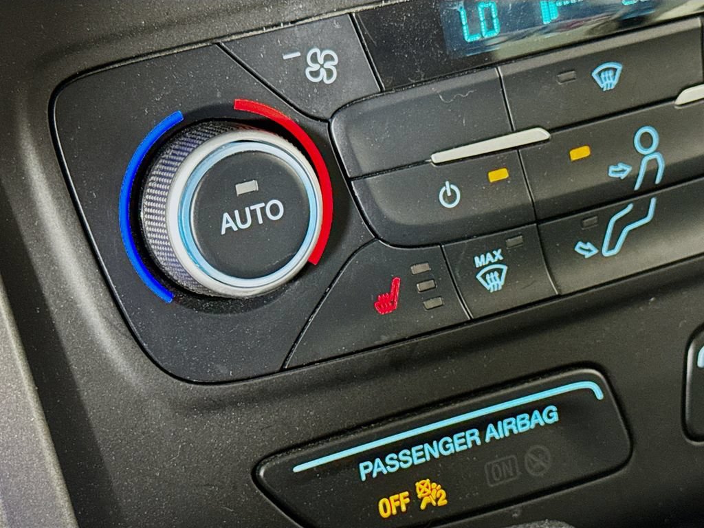 Used 2019 Ford Escape SE FWD image 18