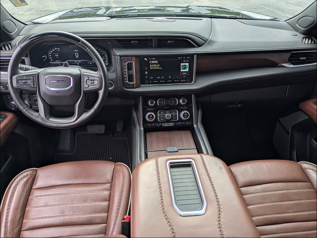 Used 2024 GMC Yukon XL Denali Ultimate AWD/4WD image 19