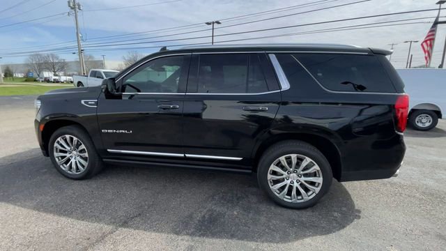 Used 2023 GMC Yukon Denali AWD/4WD image 7