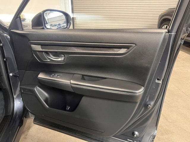 Used 2025 Honda CR-V EX image 12