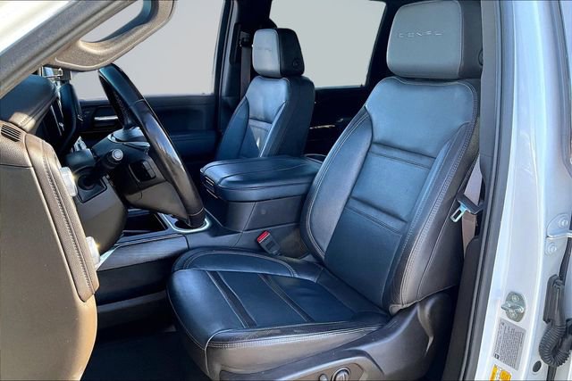 Used 2023 GMC Sierra 2500 Denali w/ Denali Ultimate Package image 22
