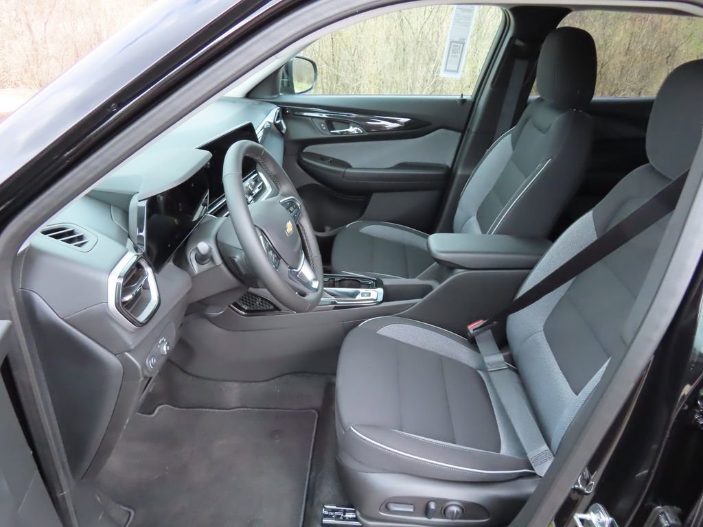 New 2026 Chevrolet TrailBlazer LT w/ Convenience Package AWD/4WD image 19