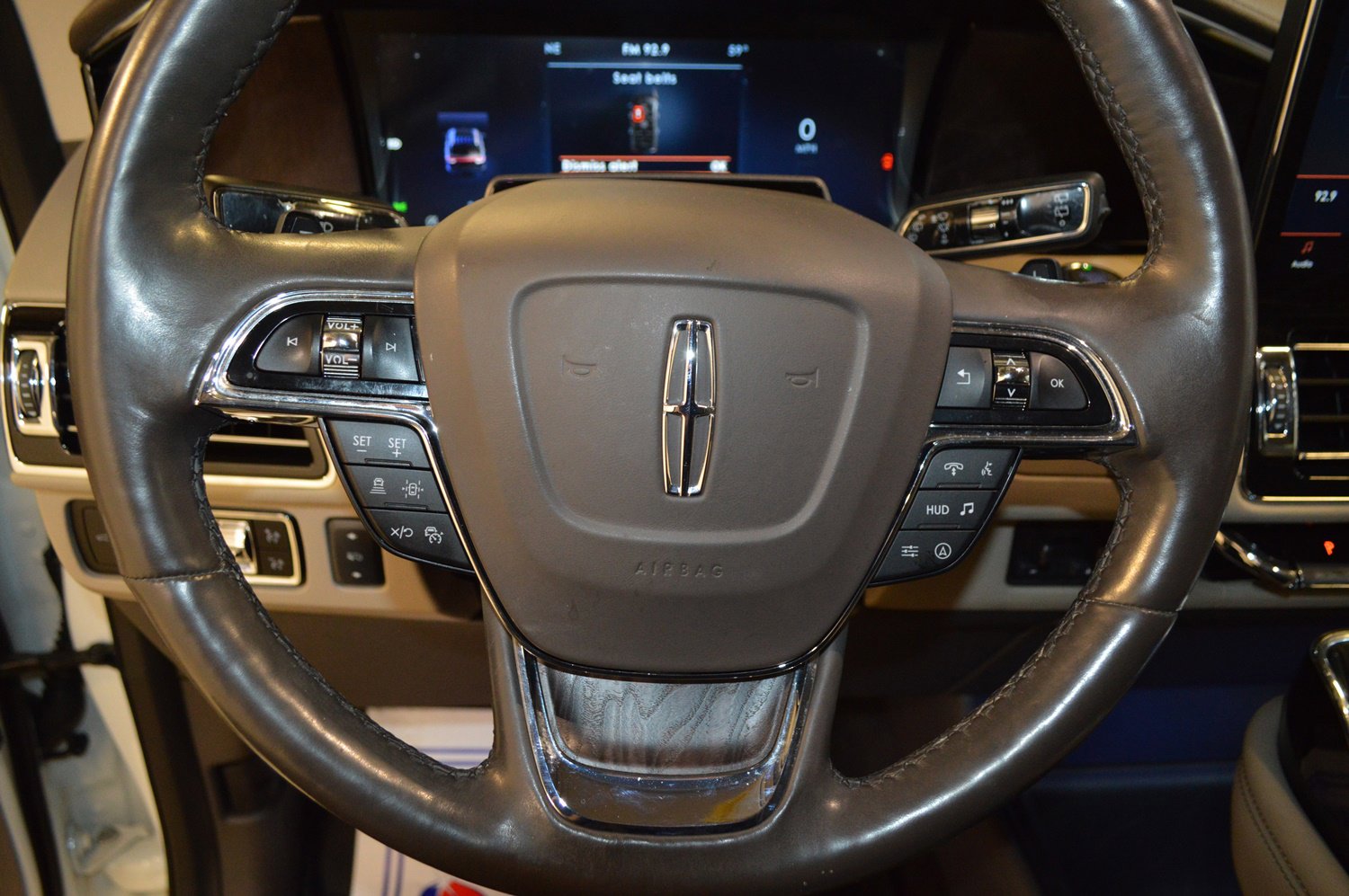 Used 2023 Lincoln Navigator L Reserve image 19