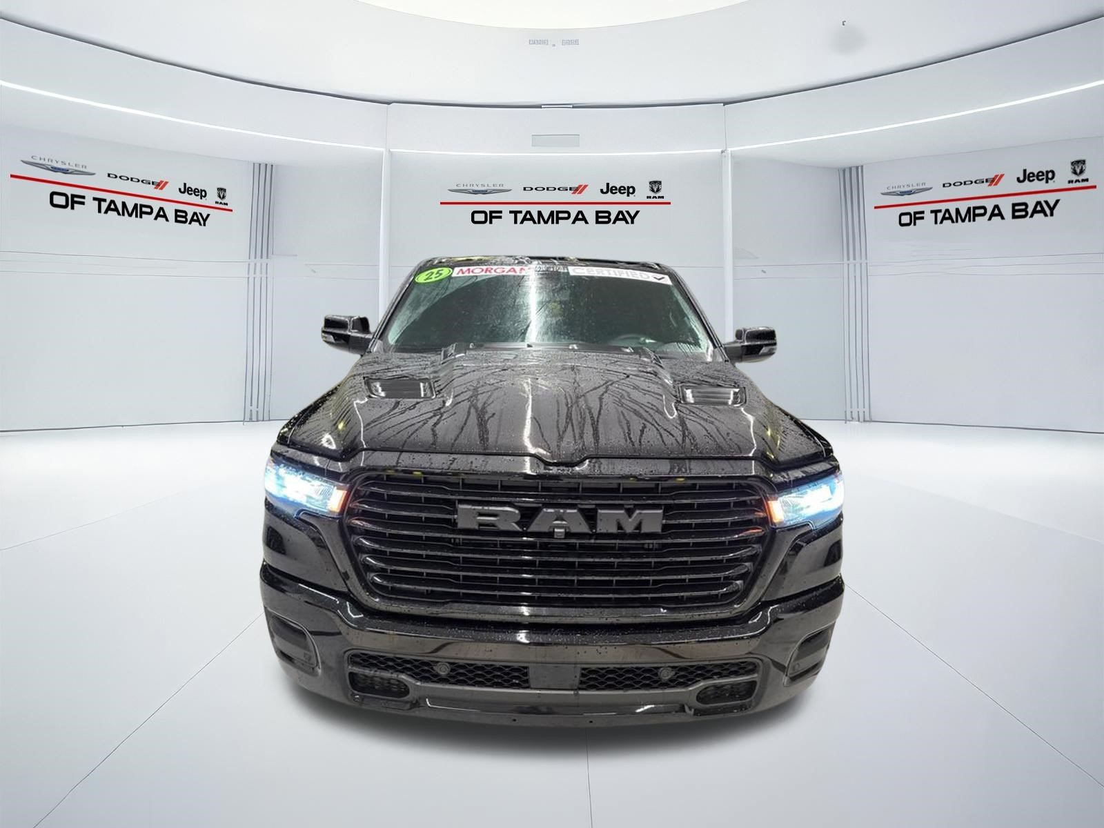 Used 2025 RAM 1500 Laramie w/ Night Edition AWD/4WD image 9