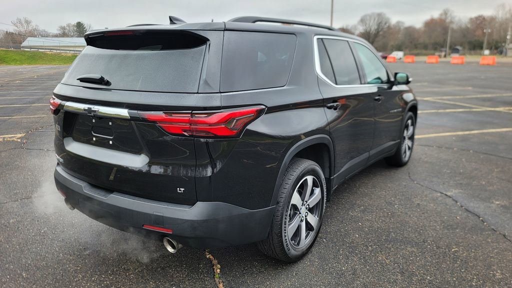 Used 2023 Chevrolet Traverse LT w/ LT Premium Package image 12