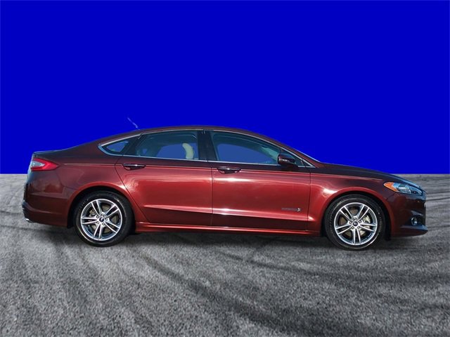 Used 2015 Ford Fusion Titanium image 3