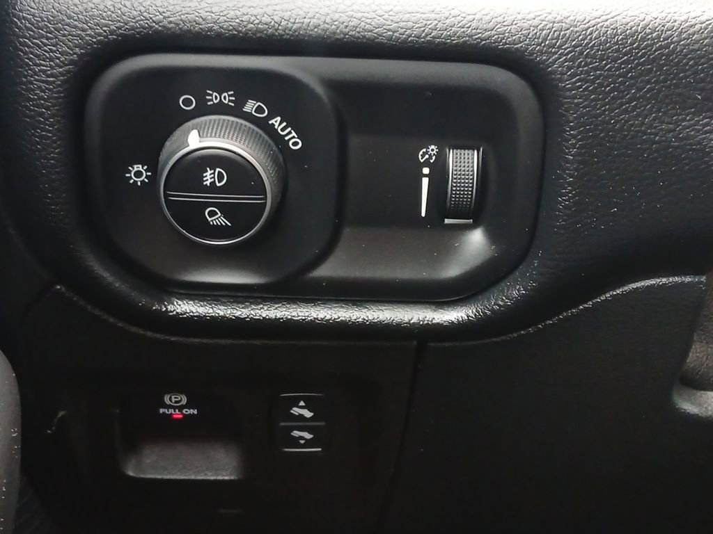 Used 2021 RAM 1500 Lone Star image 11