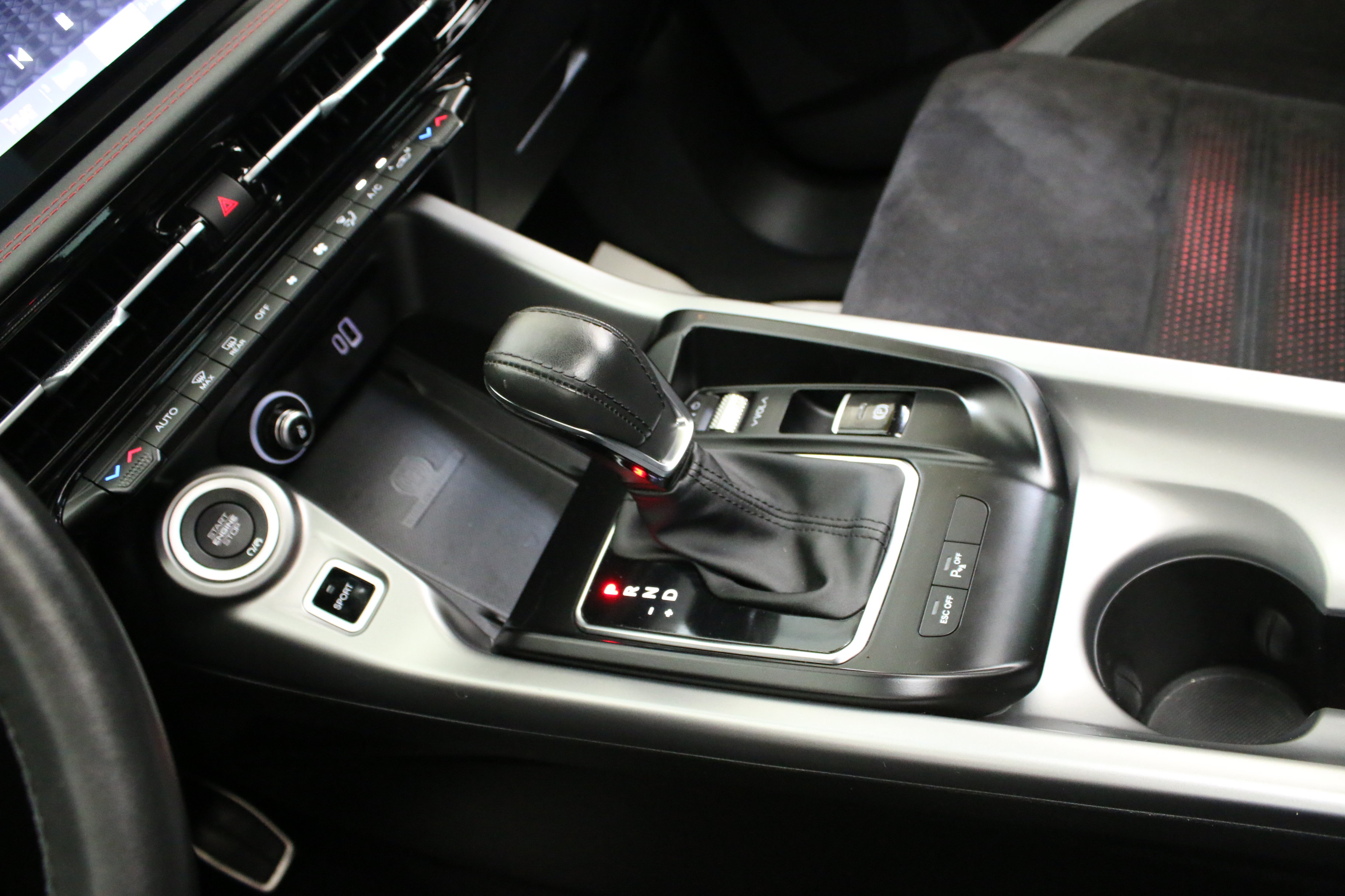 Used 2024 Dodge Hornet R/T Plus AWD/4WD image 21