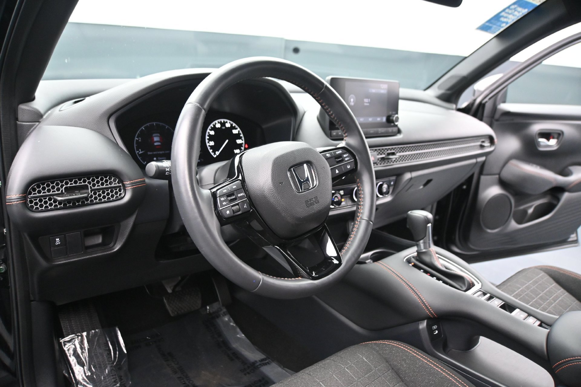 Used 2024 Honda HR-V Sport image 20