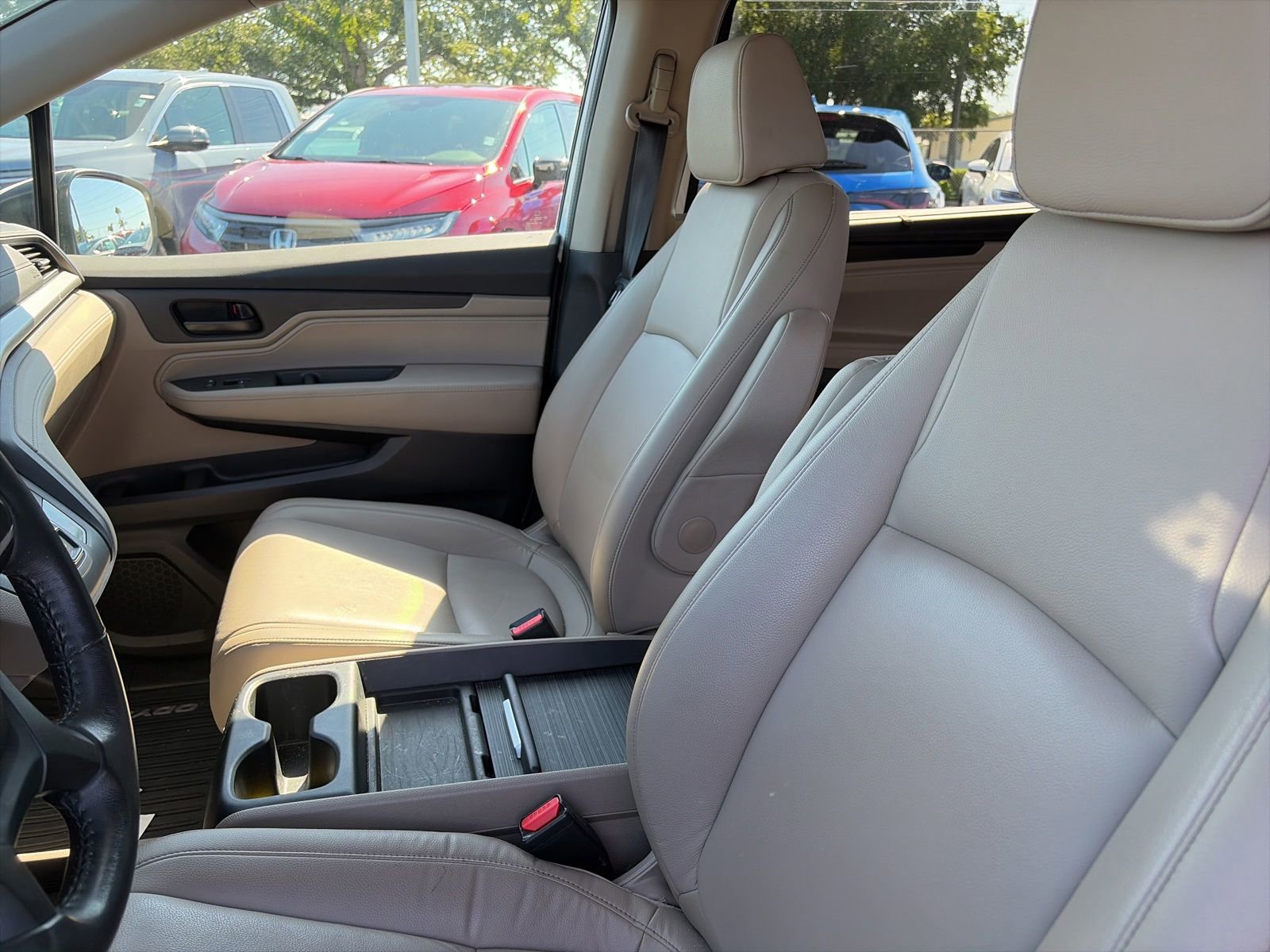 Used 2023 Honda Odyssey EX-L image 12