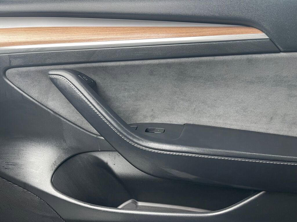 Used 2023 Tesla Model 3 Performance image 29
