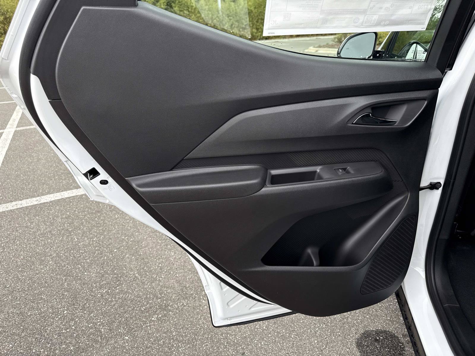 New 2027 Chevrolet Bolt LT w/ Comfort Package FWD image 9