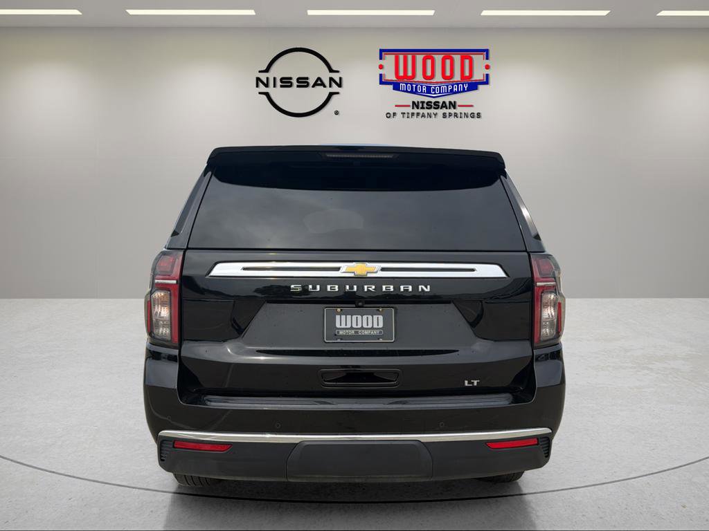 Used 2024 Chevrolet Suburban LT AWD/4WD image 3